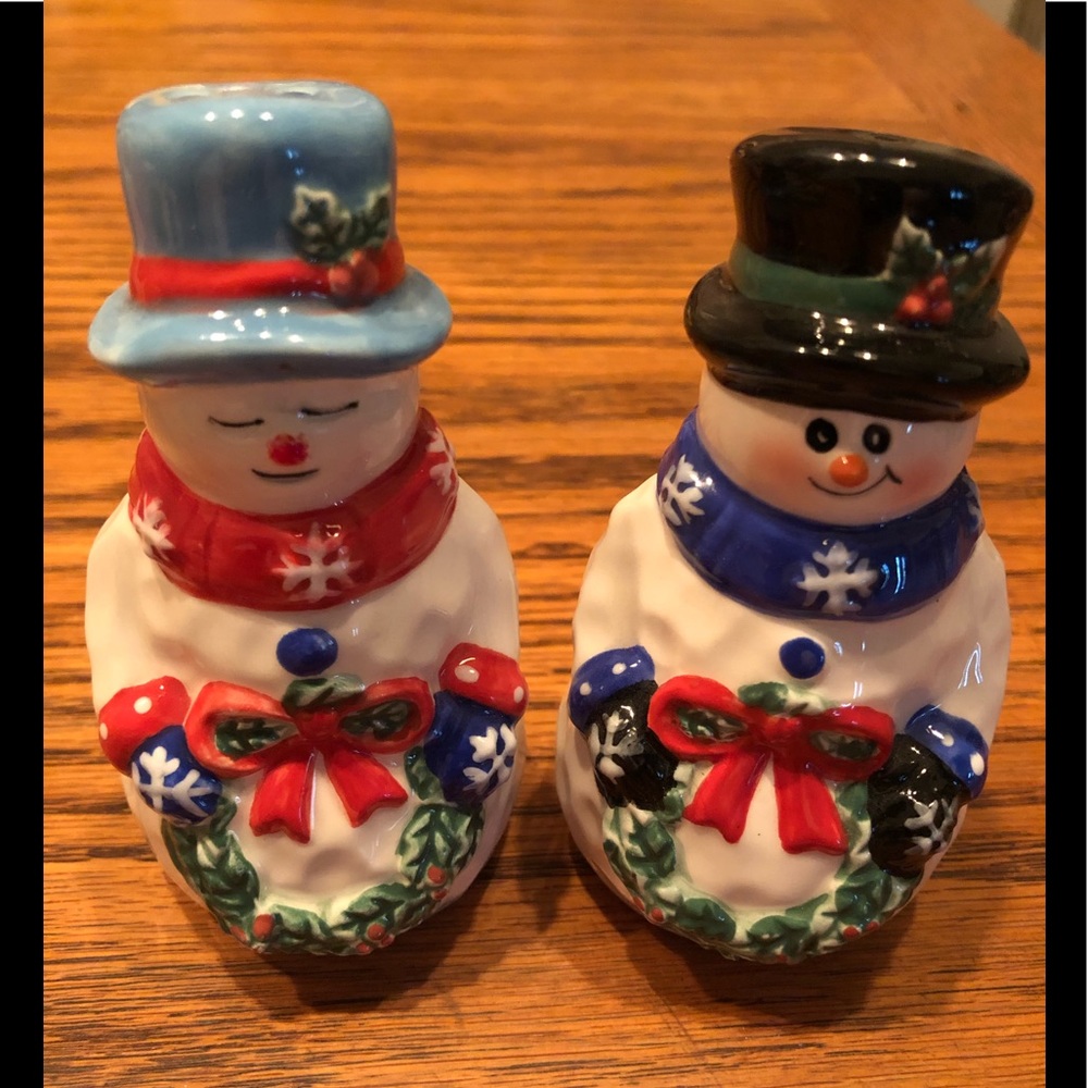 ❤️VINTAGE SNOWMAN & SNOW-WOMAN SALT/PEPPER SET